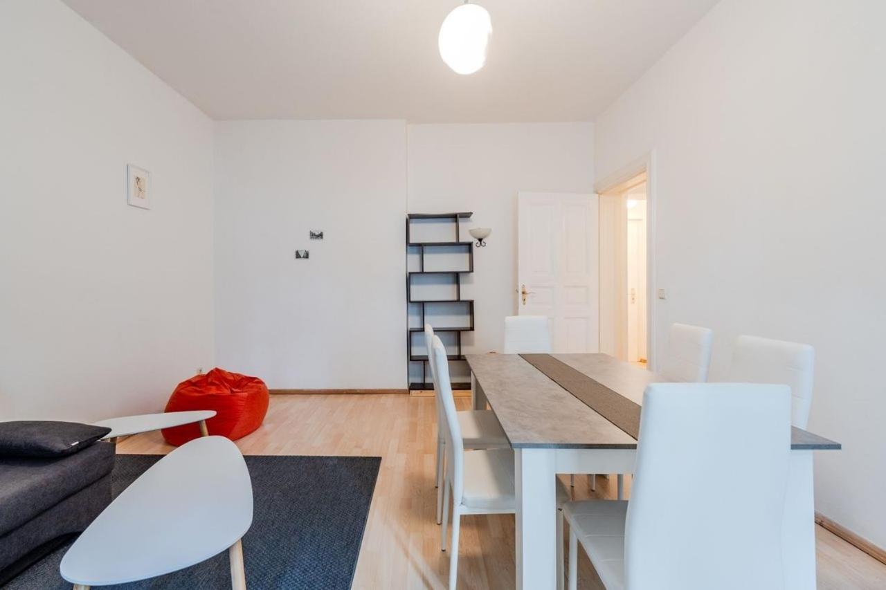 Appartement Tranquil Retreat Prenziberlin Near Alexanderplatz Berlijn